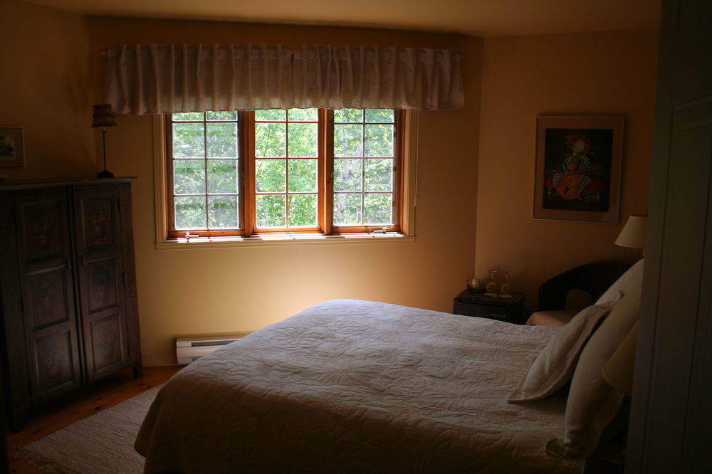 La Chaumiere De L'Anse Bed & Breakfast Mont-Tremblant Exterior photo
