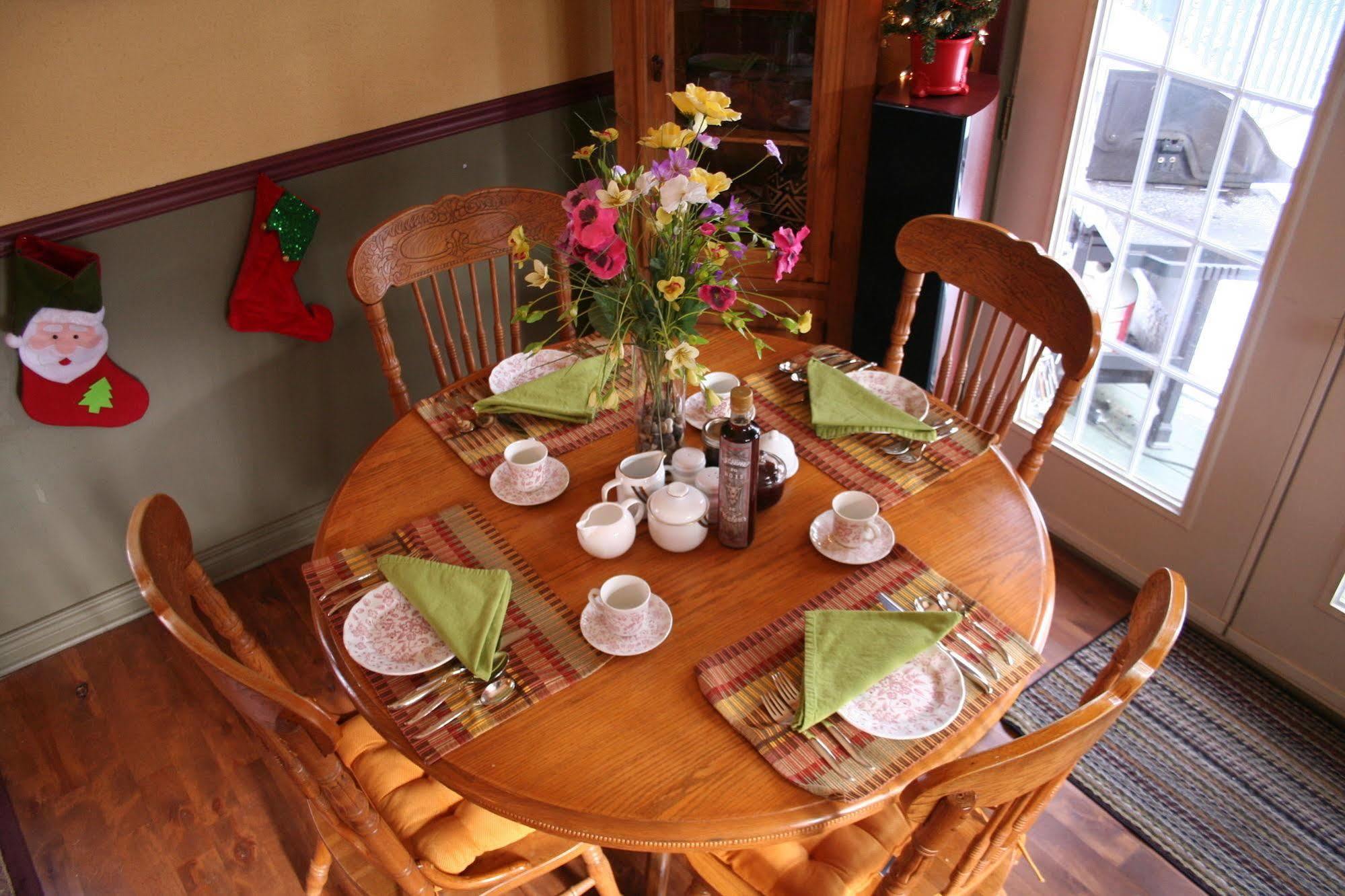 La Chaumiere De L'Anse Bed & Breakfast Mont-Tremblant Exterior photo